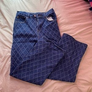 Adika Cliff Textured Pattern Jeans